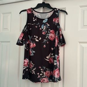 Women’s cold shoulder night out flowered top Medium